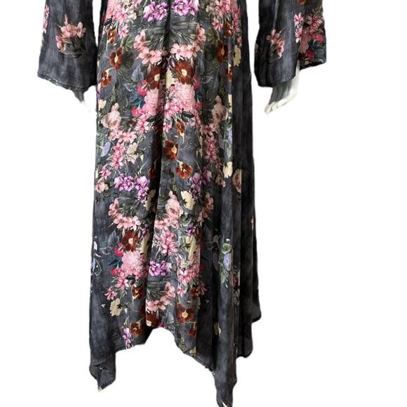 Feathers by Tolani Maxi Dress Sz M Clara Garden Floral Cement Gray Boho - Picture 8 of 15